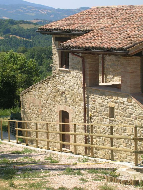 Vila Agriturismo Caresto Carbonesca Exteriér fotografie